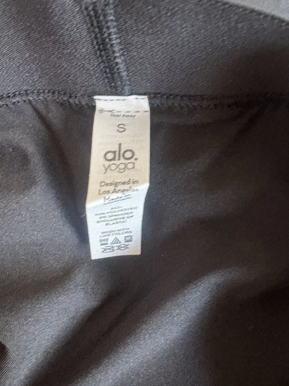 ALO Yoga h5 1125